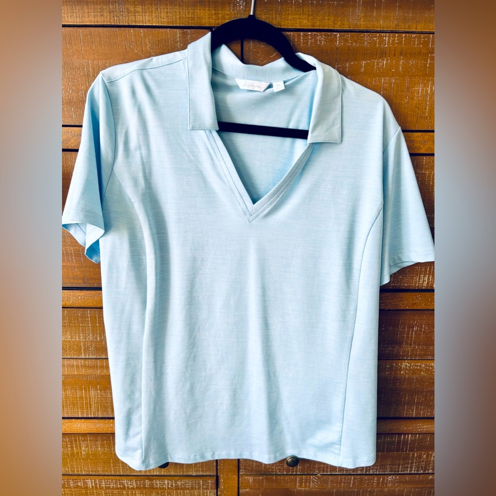 Lady Hagen Golf top. Perfect condition. Never worn. Blue Size XL